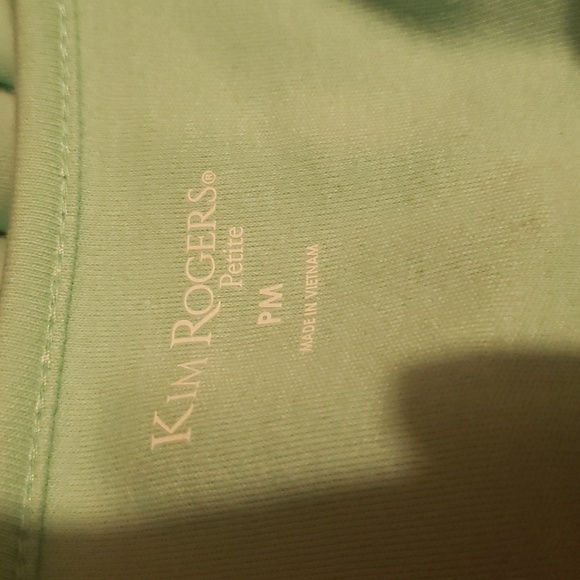 Kim Roger's Lady's V-Neck 3/4 Sleeved with Beautiful Lace Shoulders - Picture 7 of 10